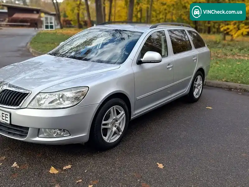 Skoda Octavia 2010, фото з оголошення 2 з 17, VIN TMBHK61Z3B2058236