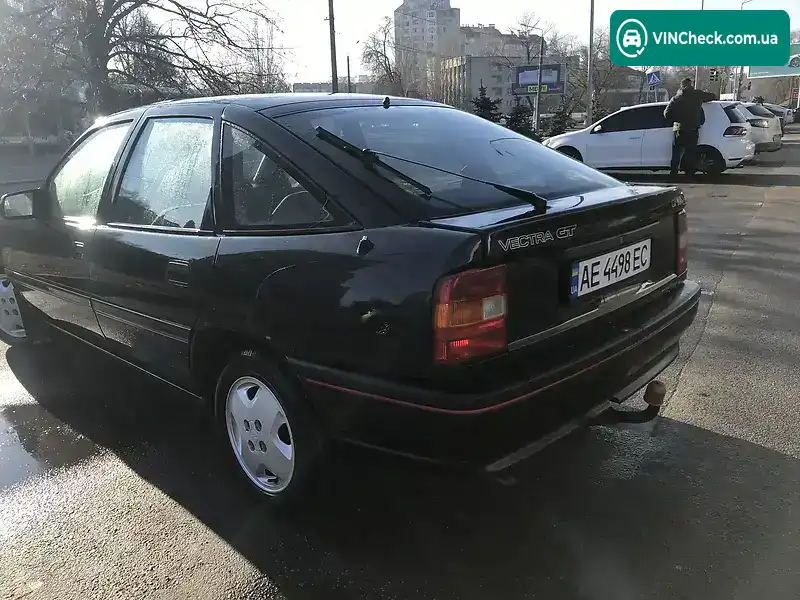 Opel Vectra 1991, фото з оголошення 2 з 6, VIN W0L000089M5112973