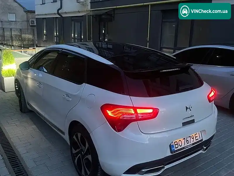 Citroen DS5 2012, фото з оголошення 2 з 20, VIN VF7KF5FEACS514209