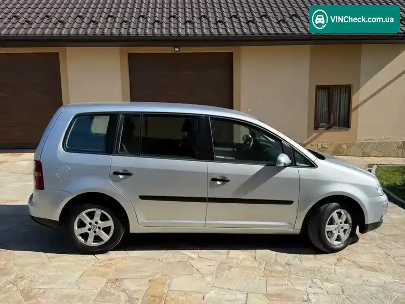 Volkswagen Touran 2003, фото з оголошення 2 з 16, VIN WVGZZZ1TZ3W007191