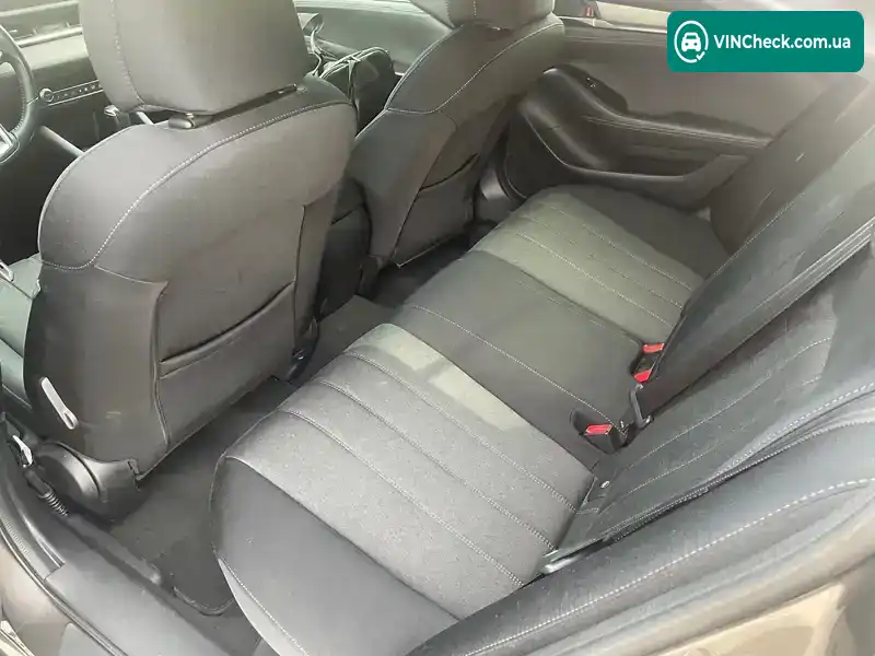 Mazda 6 2018, фото з оголошення 2 з 11, VIN JM1GL1UMXJ1308250