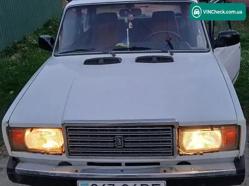 ВАЗ / Lada 2107 1995, фото з оголошення 1 з 9, VIN XTA210700S0896117