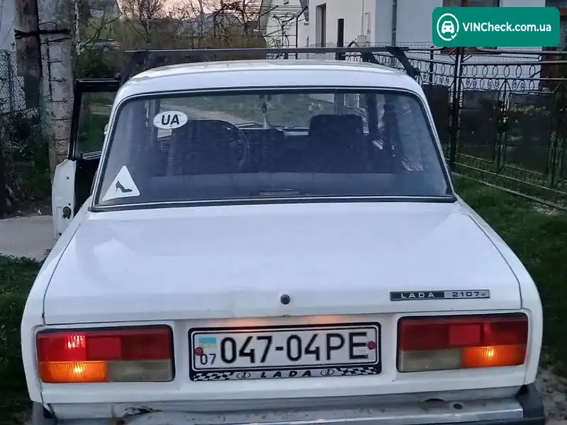ВАЗ / Lada 2107 1995, фото з оголошення 2 з 9, VIN XTA210700S0896117