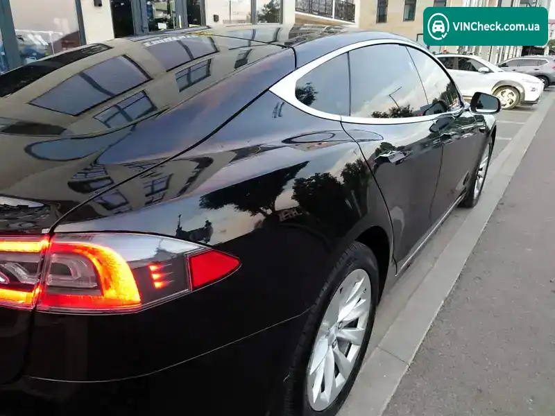 Tesla Model S 2019, фото з оголошення 2 з 21, VIN 5YJSA1E2XKF305578
