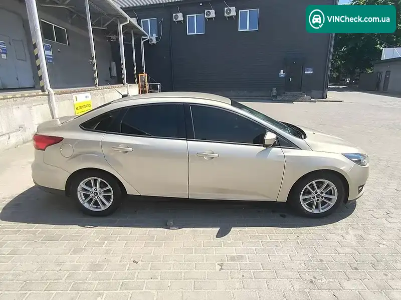 Ford Focus 2018, фото з оголошення 2 з 20, VIN 1FADP3F23JL255433