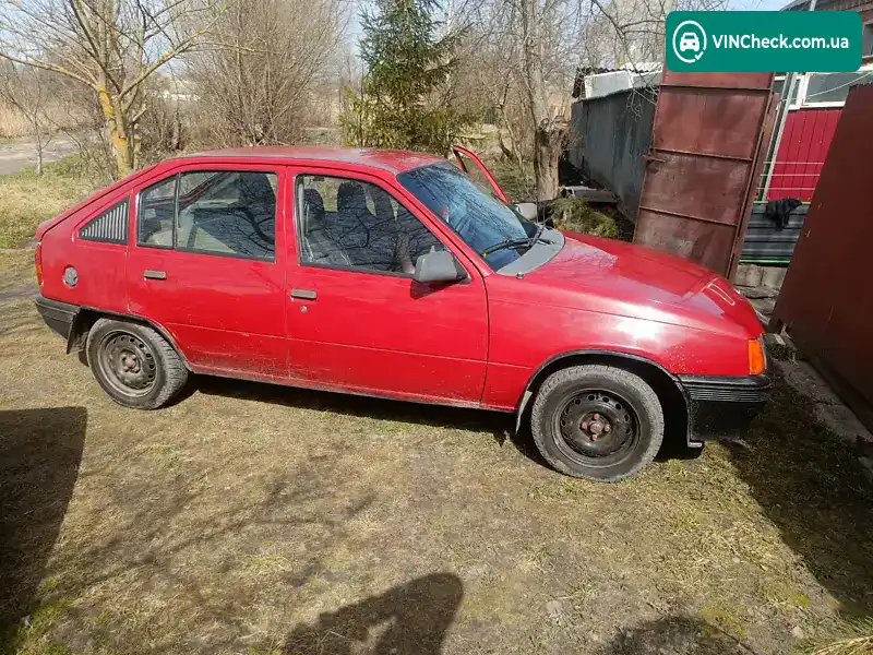 Opel Kadett 1988, фото з оголошення 1 з 2, VIN W0L000034J5252896