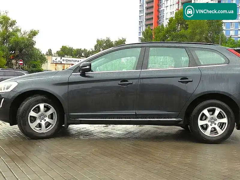 Volvo XC60 2013, фото з оголошення 2 з 15, VIN YV1DZ8756E2510386
