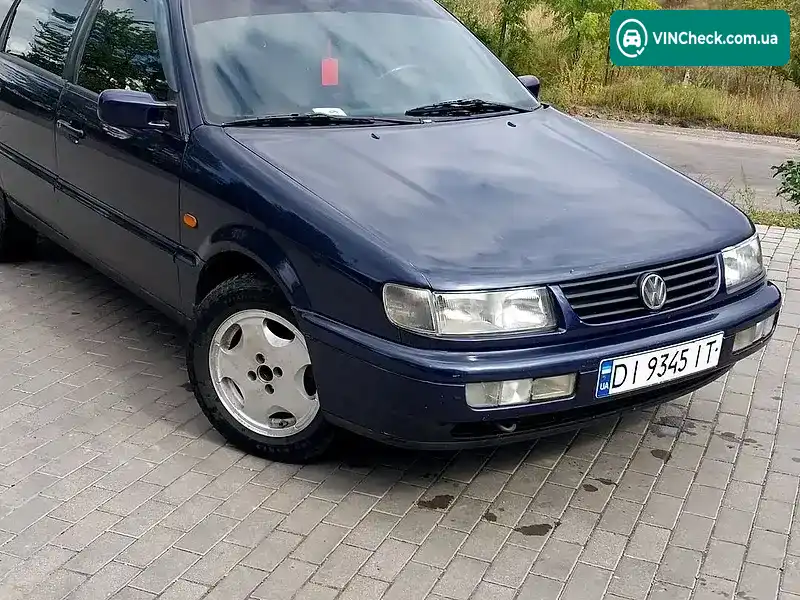 Volkswagen Passat 1995, фото з оголошення 1 з 12, VIN WVWZZZ3AZSE080922