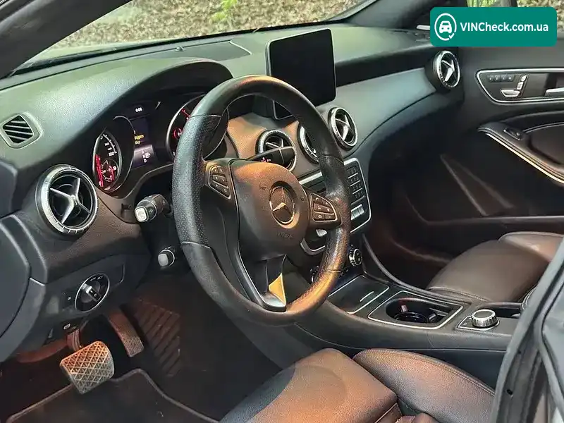 Mercedes-Benz CLA-Class 2019, фото з оголошення 2 з 21, VIN WDDSJ4EB5KN769628