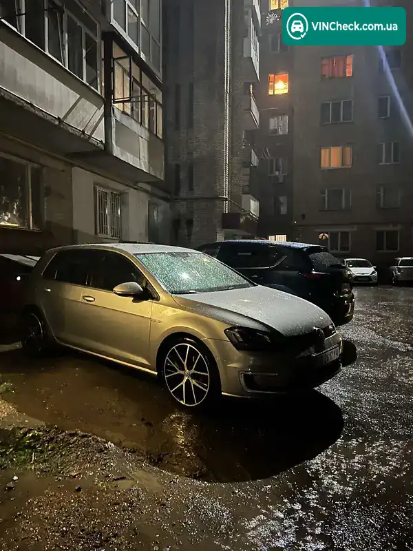 Volkswagen e-Golf 2015, фото з оголошення 2 з 11, VIN WVWZZZAUZFW908707