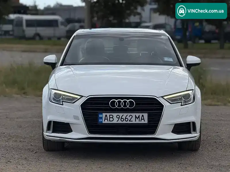 Audi A3 2018, фото з оголошення 2 з 13, VIN WAUAUGFF5J1070292