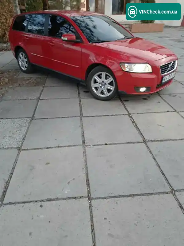 Volvo V50 2009, фото з оголошення 2 з 17, VIN YV1MW755B92494230
