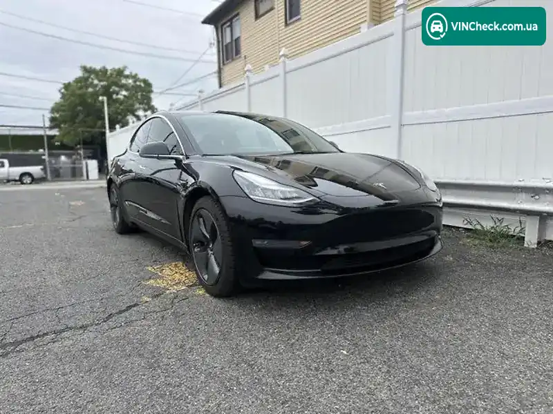 Tesla Model 3 2019, фото з оголошення 1 з 6, VIN 5YJ3E1EB5KF208961