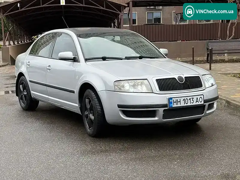 Skoda Superb 2004, фото з оголошення 1 з 12, VIN TMBDL23U85B044231