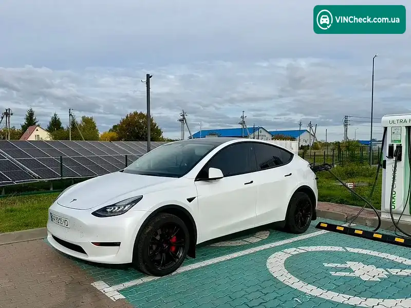 Tesla Model Y 2023, фото з оголошення 1 з 20, VIN 7SAYGDEE0PA109094