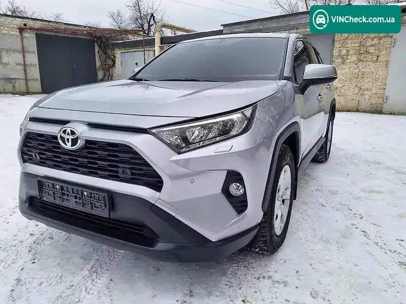Toyota RAV4 2021, фото з оголошення 1 з 13, VIN JTMZ43FV20D094049