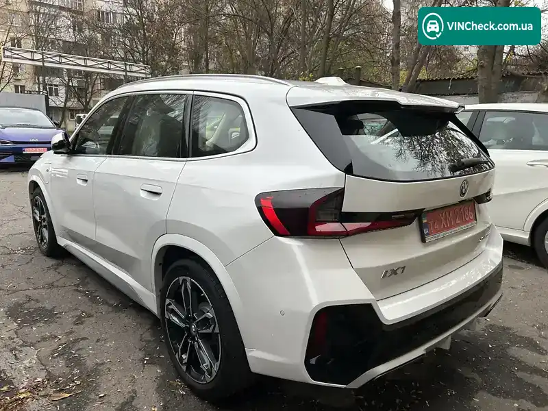 BMW iX1 2024, фото з оголошення 1 з 21, VIN LBV51FX00RM896086