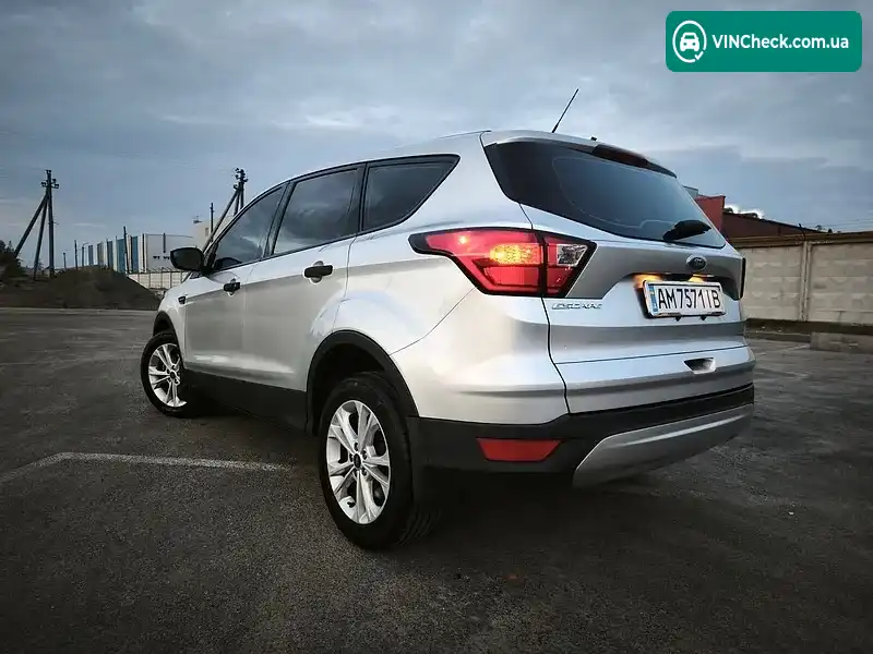 Ford Escape 2019, фото з оголошення 2 з 20, VIN 1FMCU0F78KUB91826