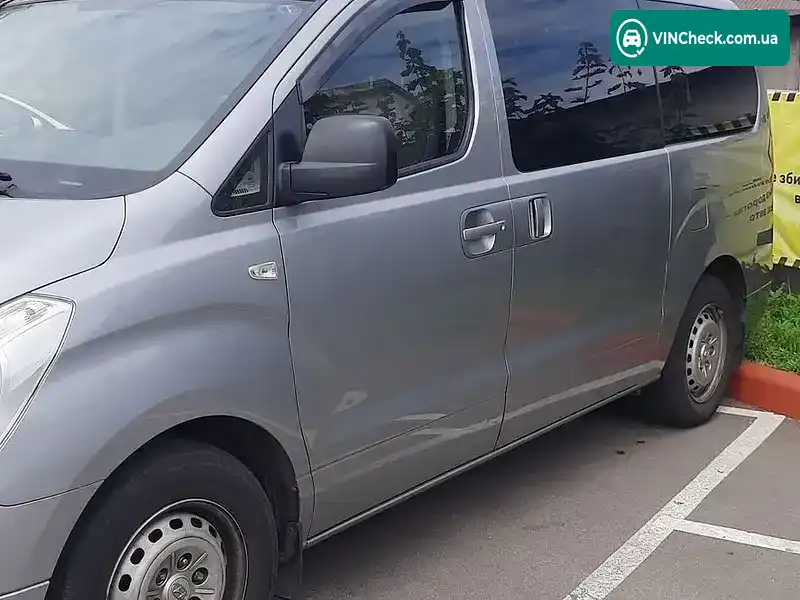 Hyundai H-1 2013, фото з оголошення 2 з 4, VIN KMHWH81KADU589263