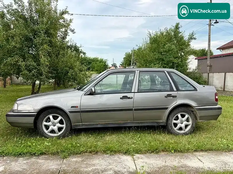Volvo 440 1989, фото з оголошення 2 з 18, VIN XLBKX033EKC051686