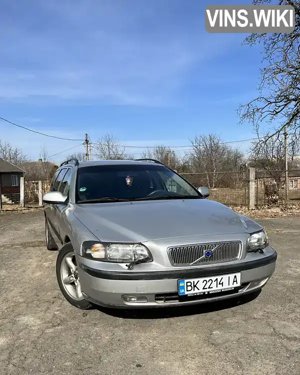 Volvo V70 2001, фото з оголошення 2 з 21, VIN YV1SW61P911122737