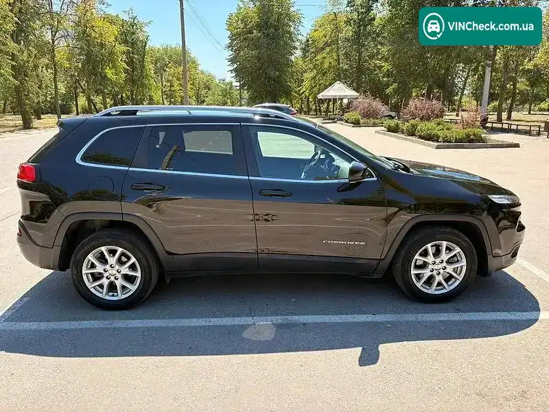 Jeep Cherokee 2017, фото з оголошення 2 з 20, VIN 1C4PJLLB2JD597043