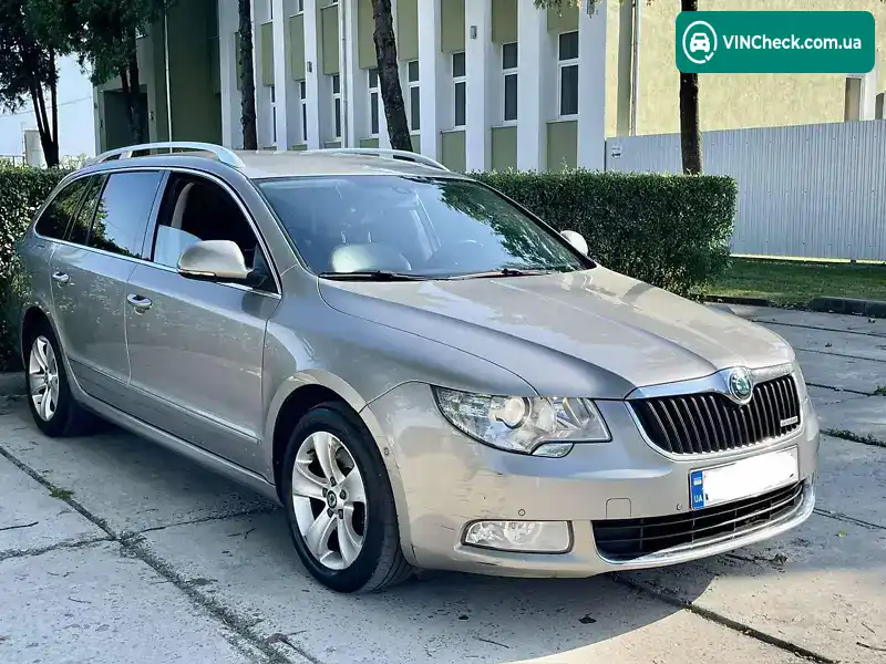 Skoda Superb 2012, фото з оголошення 2 з 20, VIN TMBJJ73T4C9061304