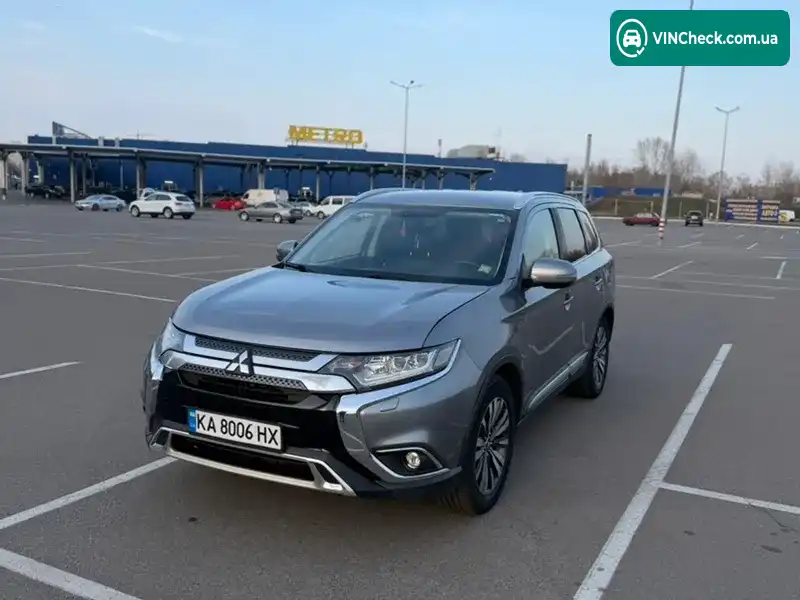 Mitsubishi Outlander 2018, фото з оголошення 1 з 20, VIN JA4AD3A39KZ020517