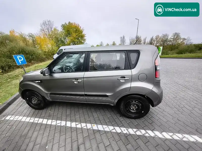Kia Soul 2011, фото з оголошення 2 з 20, VIN KNAJT811AB7347440