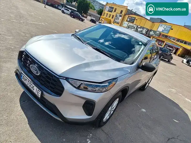 Ford Escape 2023, фото з оголошення 2 з 19, VIN 1FMCU9GN5PUA85097