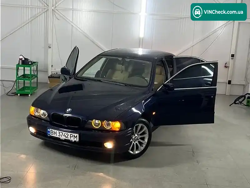 BMW 5 Series 2000, фото з оголошення 2 з 17, VIN WBADL01030GY02912