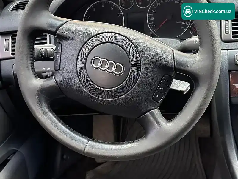 Audi A6 2000, фото з оголошення 2 з 14, VIN WAUZZZ4AZRN021685