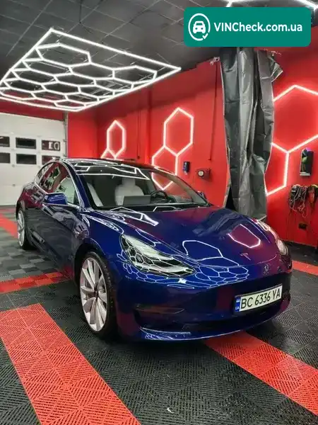 Tesla Model 3 2018, фото з оголошення 2 з 14, VIN 5YJ3E1EBXJF080909