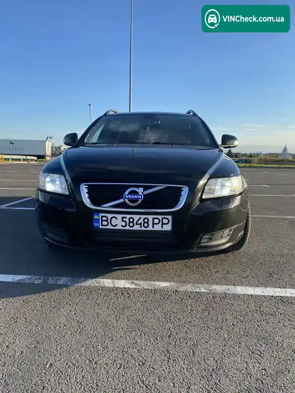 Volvo V50 2010, фото з оголошення 1 з 19, VIN YV1MW76F2B2600018
