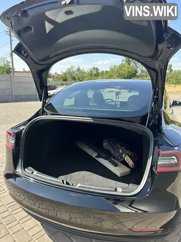 Tesla Model 3 2020, фото з оголошення 2 з 18, VIN 5YJ3E1EA1LF633702