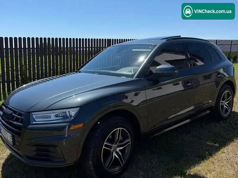 Audi Q5 2017, фото з оголошення 2 з 14, VIN WA1ANAFY0J2018720
