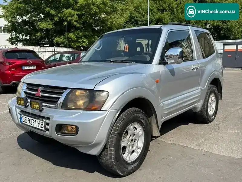 Mitsubishi Pajero 2000, фото з оголошення 1 з 19, VIN JMBMNV68W1J006512