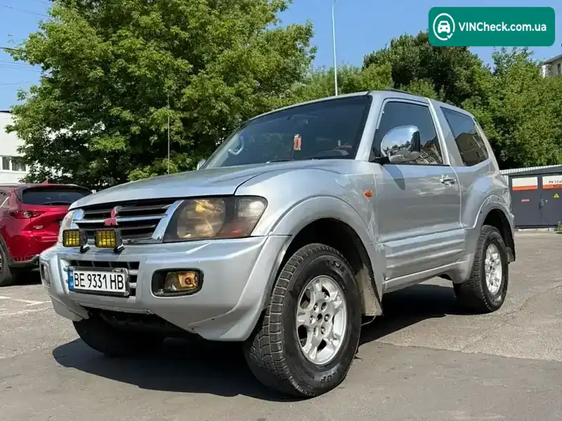 Mitsubishi Pajero 2000, фото з оголошення 2 з 19, VIN JMBMNV68W1J006512