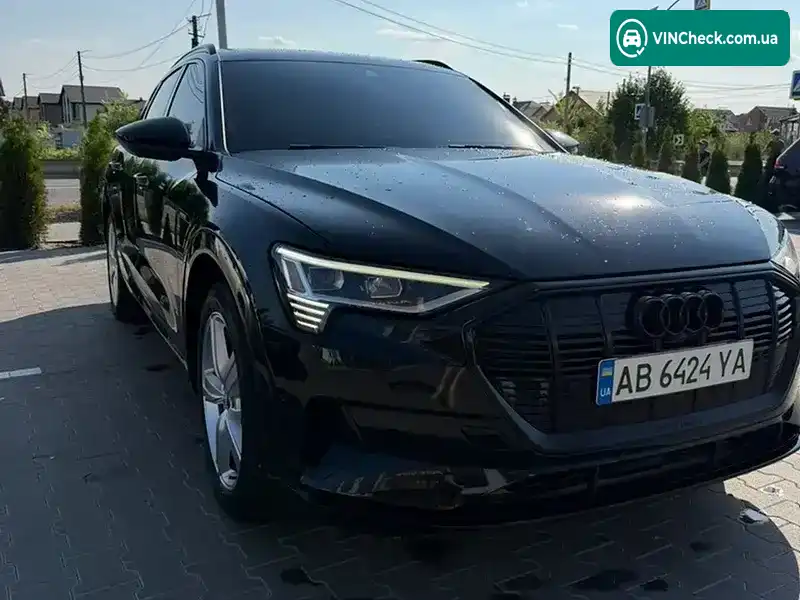 Audi e-tron 2019, фото з оголошення 1 з 20, VIN WA1LAAGE0KB023586