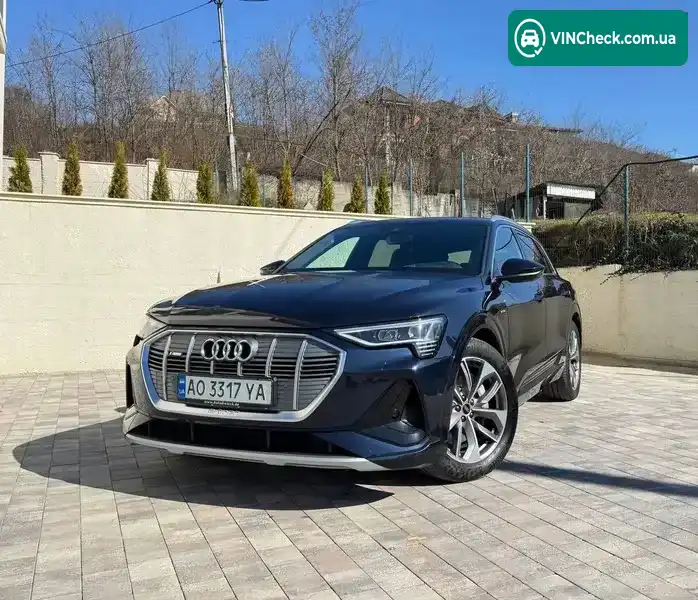 Audi e-tron 2021, фото з оголошення 2 з 21, VIN WAUZZZGE2NB008404