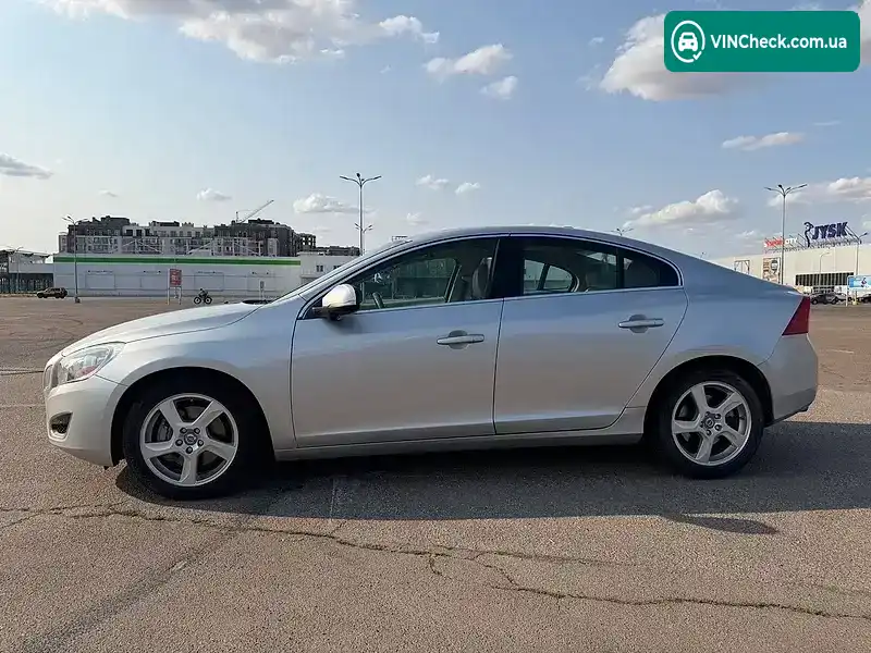 Volvo S60 2011, фото з оголошення 2 з 20, VIN YV1622FS6C2028915