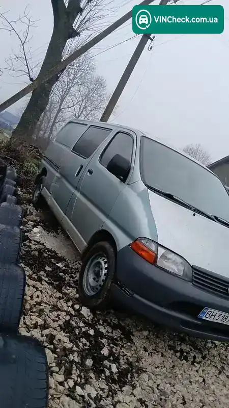 Toyota Hiace 1999, фото з оголошення 2 з 3, VIN JT121LK2100020698