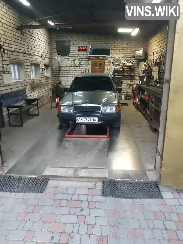 Mercedes-Benz 190 1988, фото з оголошення 2 з 6, VIN WDB2010241F523700