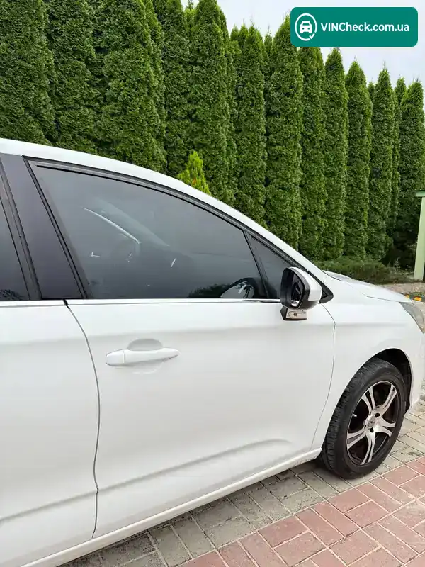 Citroen C4 2012, фото з оголошення 2 з 12, VIN VF7NC5FS9CY514168