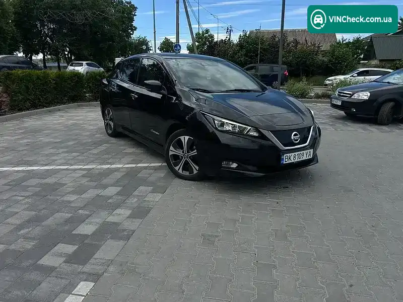 Nissan Leaf 2018, фото з оголошення 2 з 20, VIN SJNFAAZE1U0003685