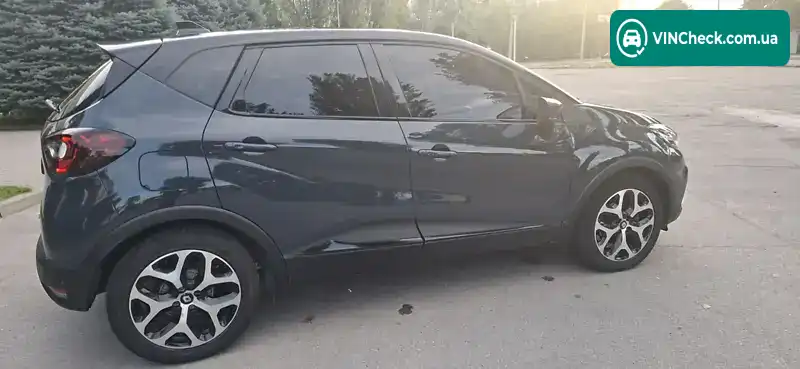 Renault Captur 2018, фото з оголошення 2 з 20, VIN VF12RS01AJW334369