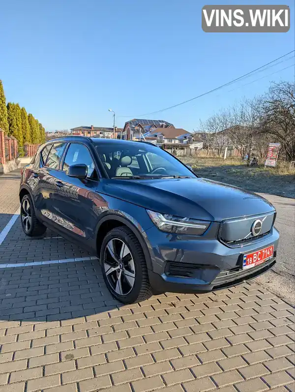 Volvo XC40 2021, фото з оголошення 1 з 21, VIN YV1XZEDVEN2689157