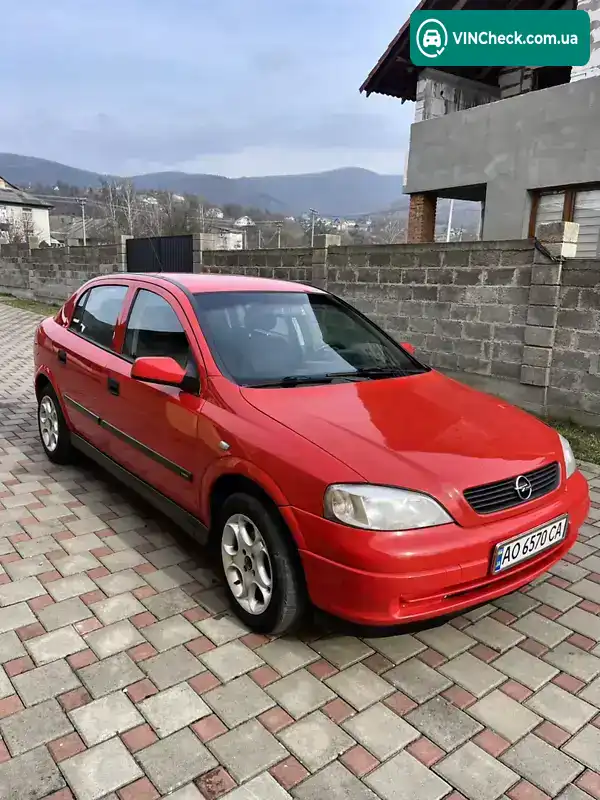 Opel Astra 2000, фото з оголошення 2 з 19, VIN W0L0TGF48Y8120293