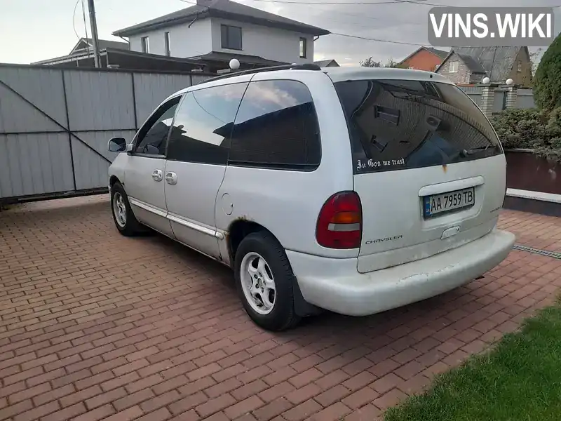 Chrysler Voyager 2000, фото з оголошення 2 з 14, VIN 1C4GYB2B3YU543400
