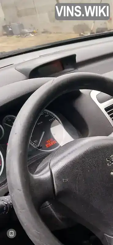 Peugeot 307 2004, фото з оголошення 2 з 10, VIN VF33HNFUE83505730